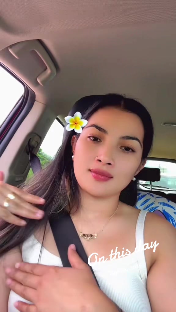 @🦋