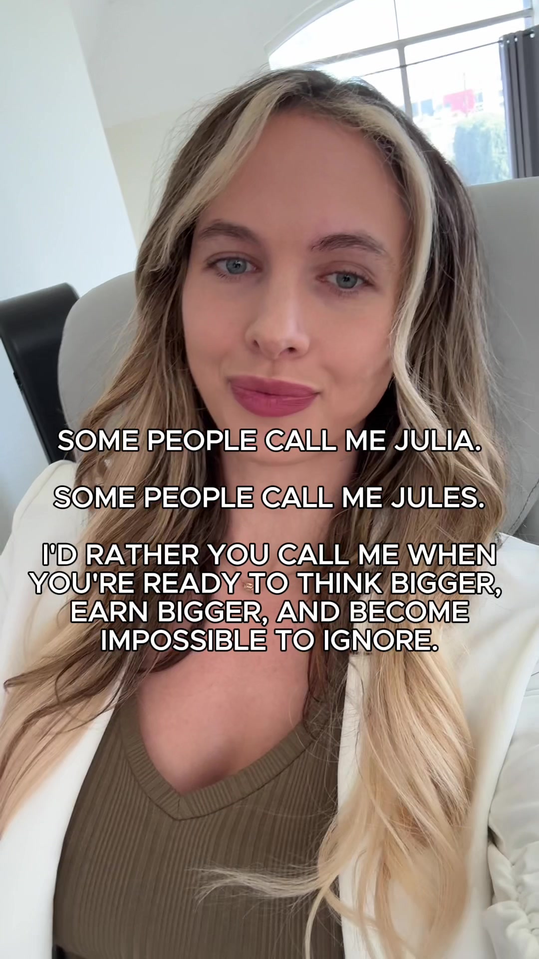 @Hypnotist | Julia Hankins