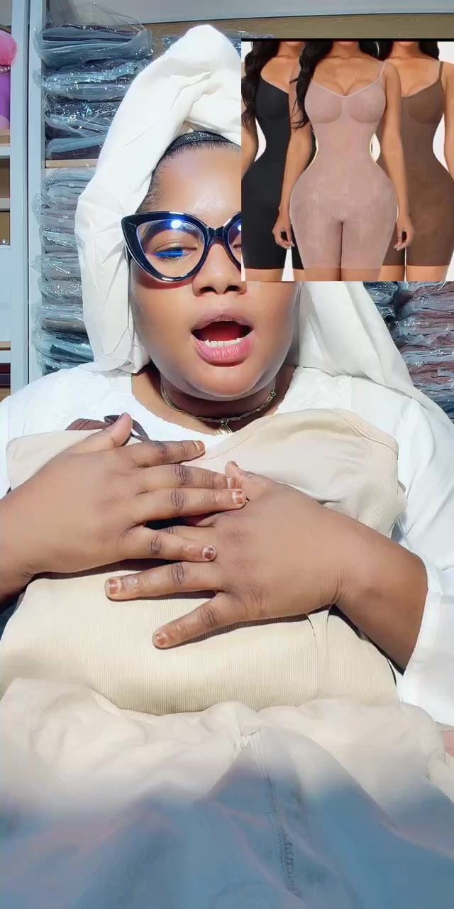 @F@&hearts;️Fashion🥰Boutique🇨🇳