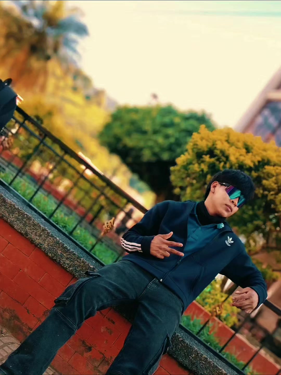 @❤️&zwj;🩹 🇬🇹 { BYRON} 🧃 🇬🇹