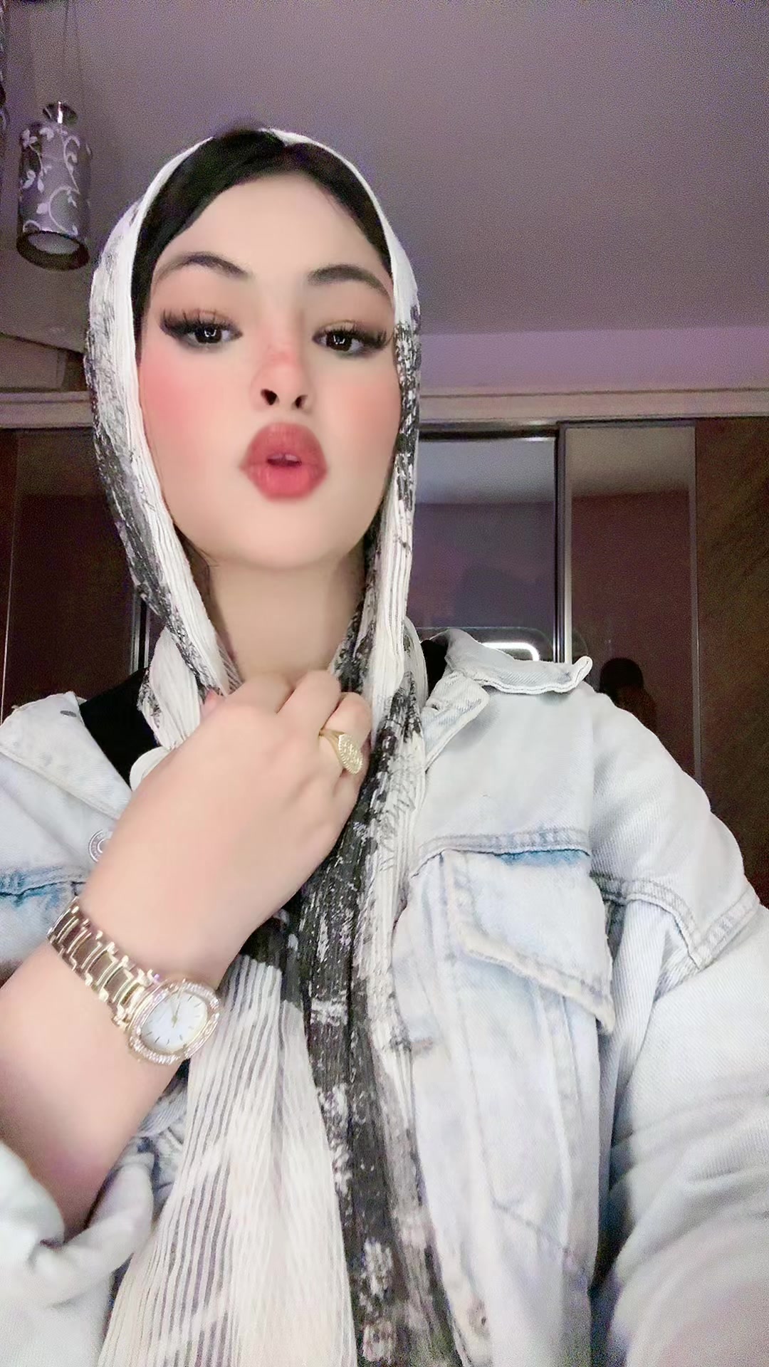 @﮼هنا💋