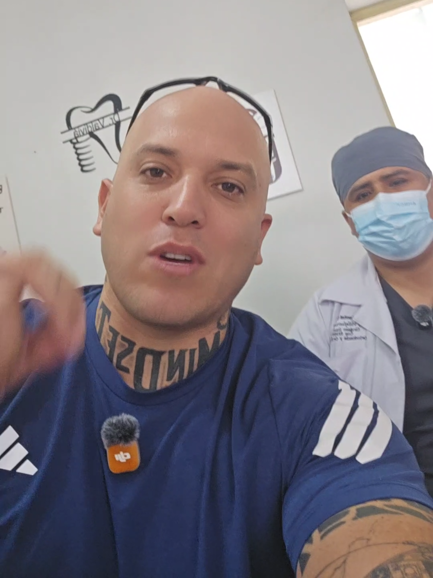 @CARLOS AMPUERO