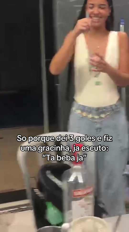 @Evelyn Cristina
