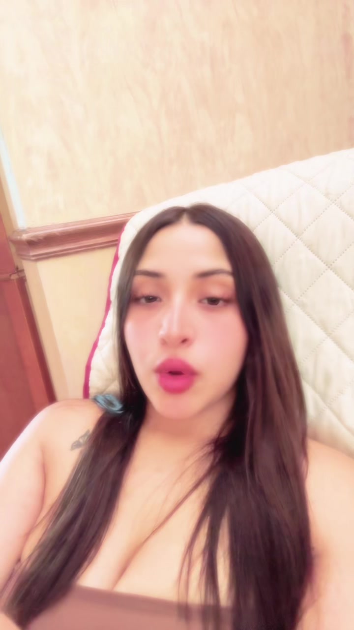 @paola_alana.