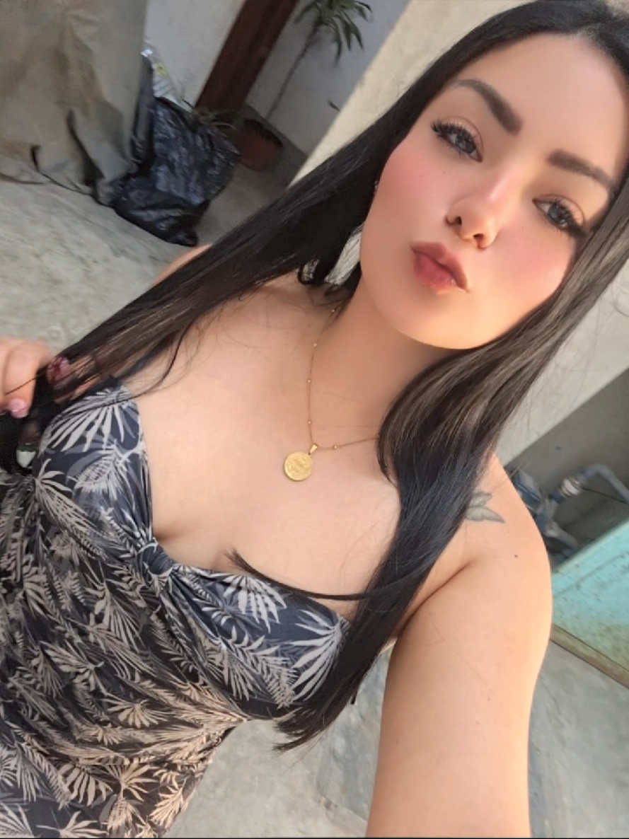 @karina Flores castro