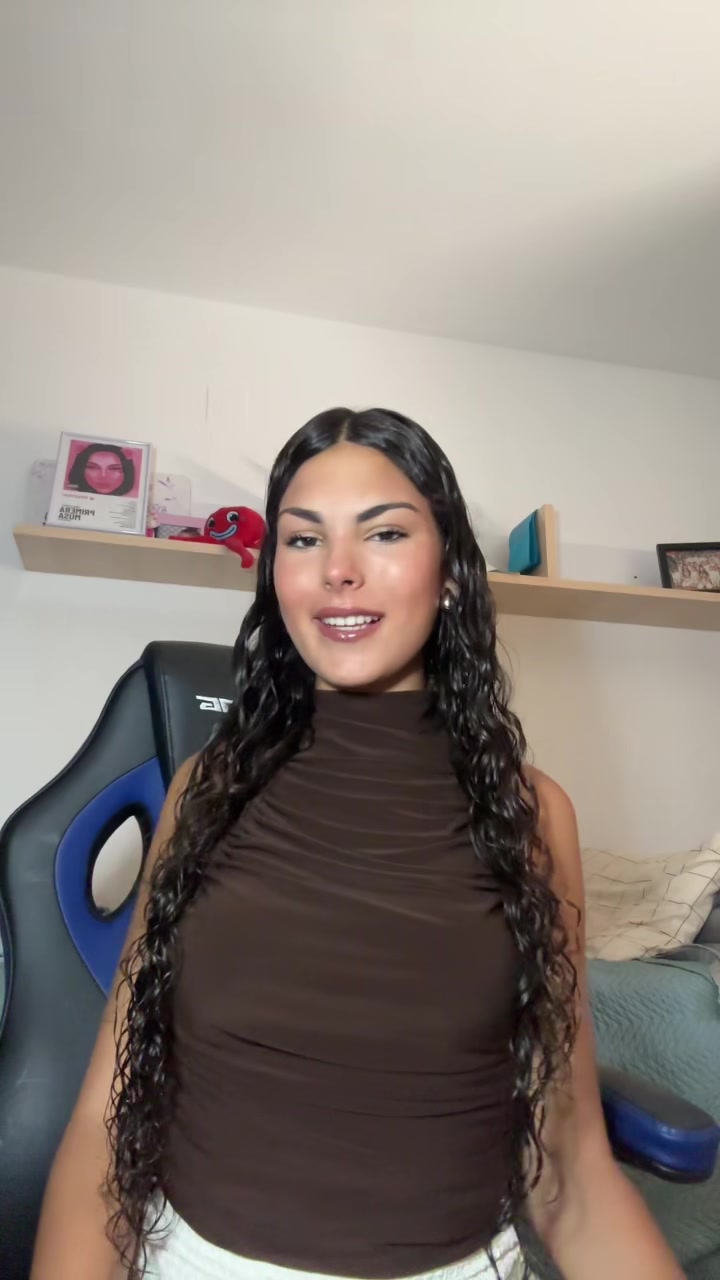 @Danielaa