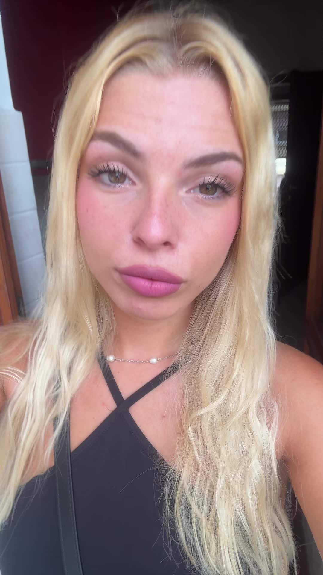 @Eleonora🌸💄🌊🐚