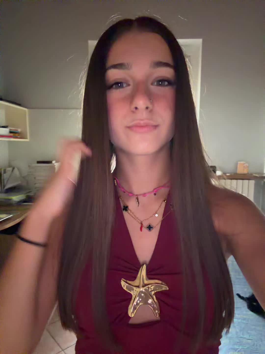 @nicole