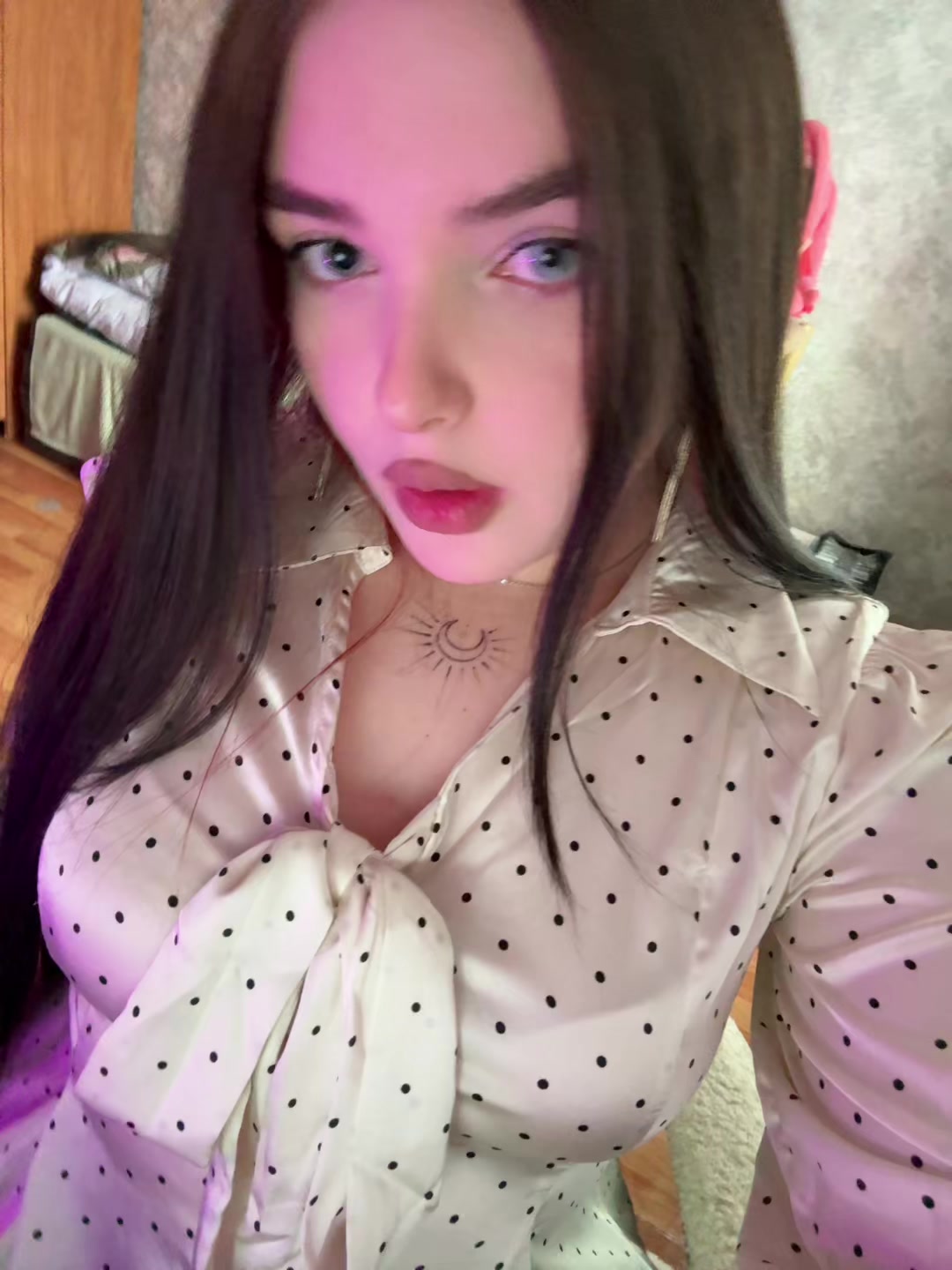 @VVUULLGGAARR