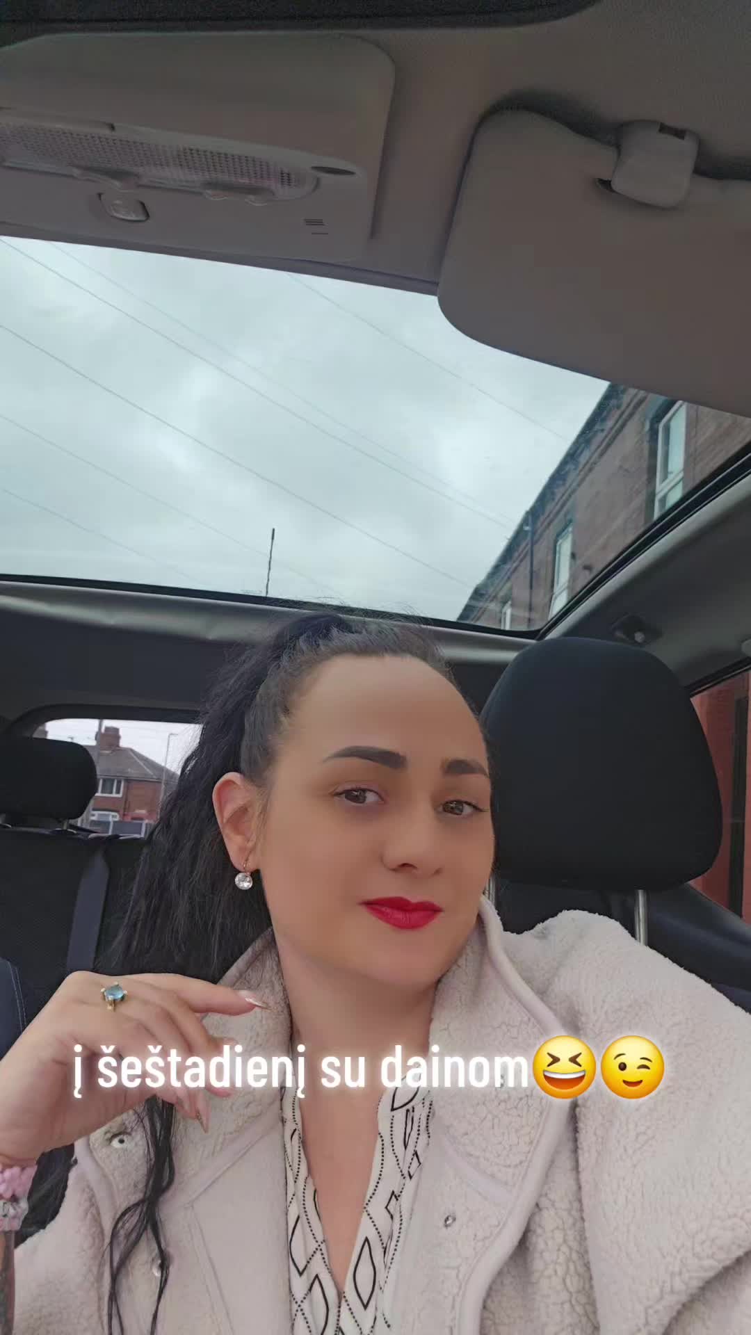 @Bosė😅