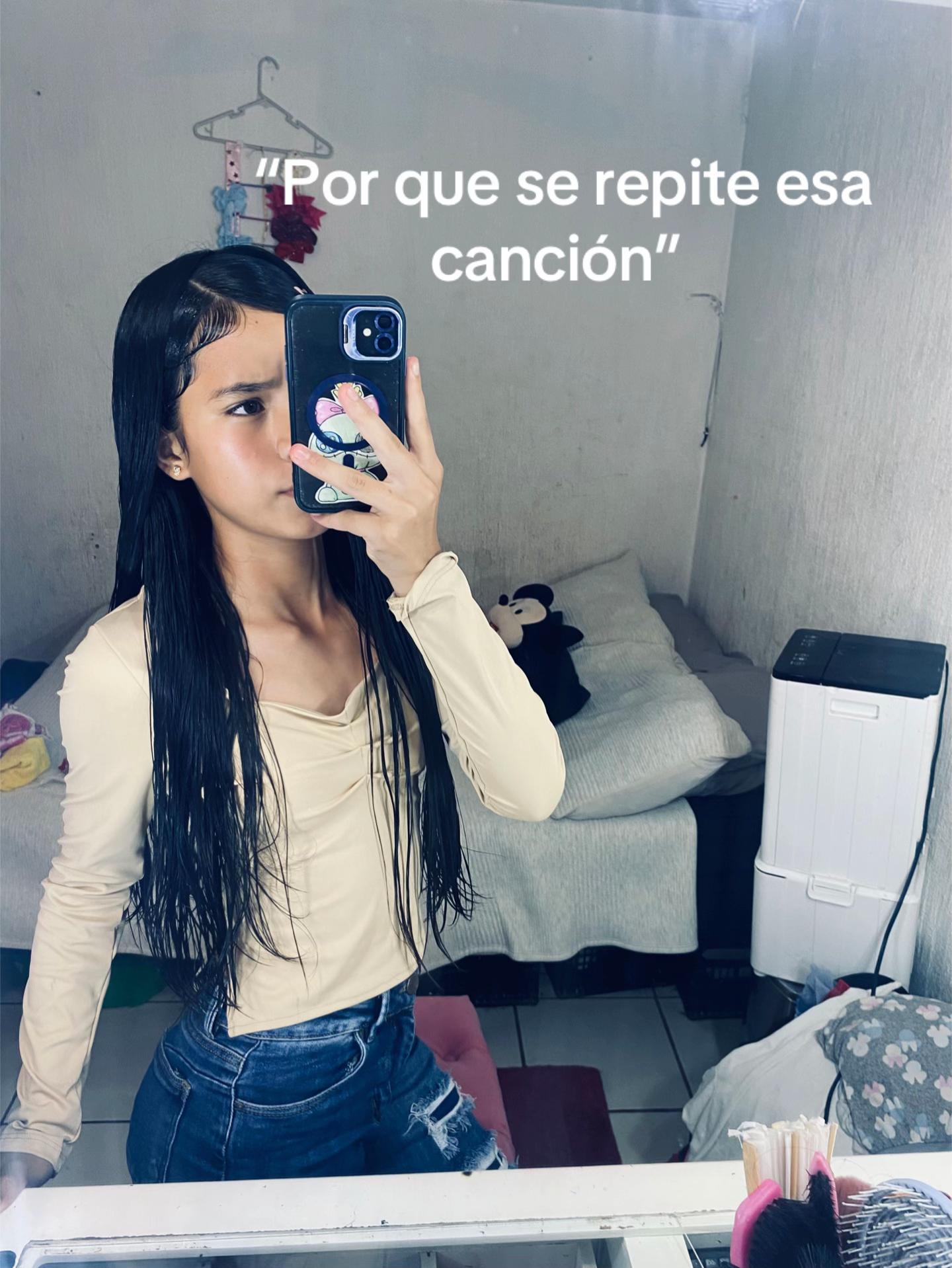 @👸🏻👑