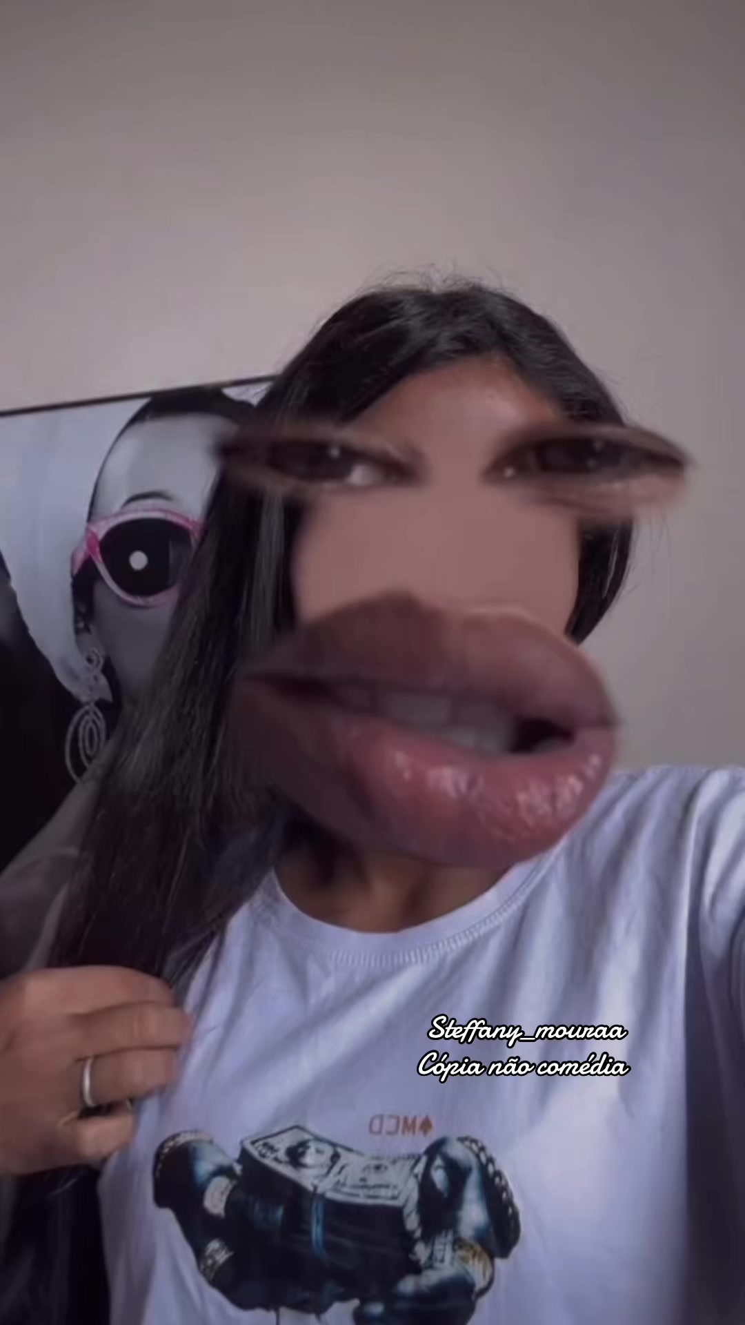 @Steffany_mouraa