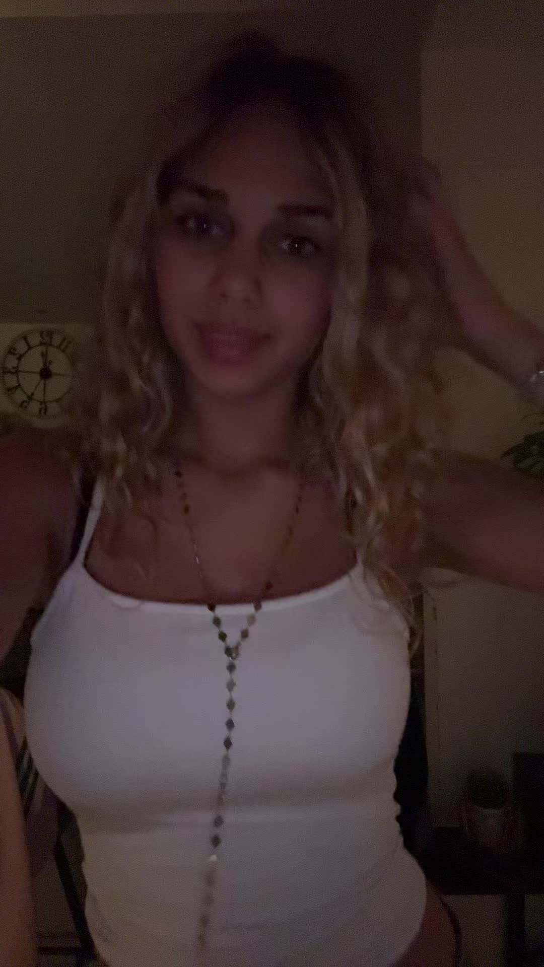 @Zarah 💛🧡❤️🩷🩵