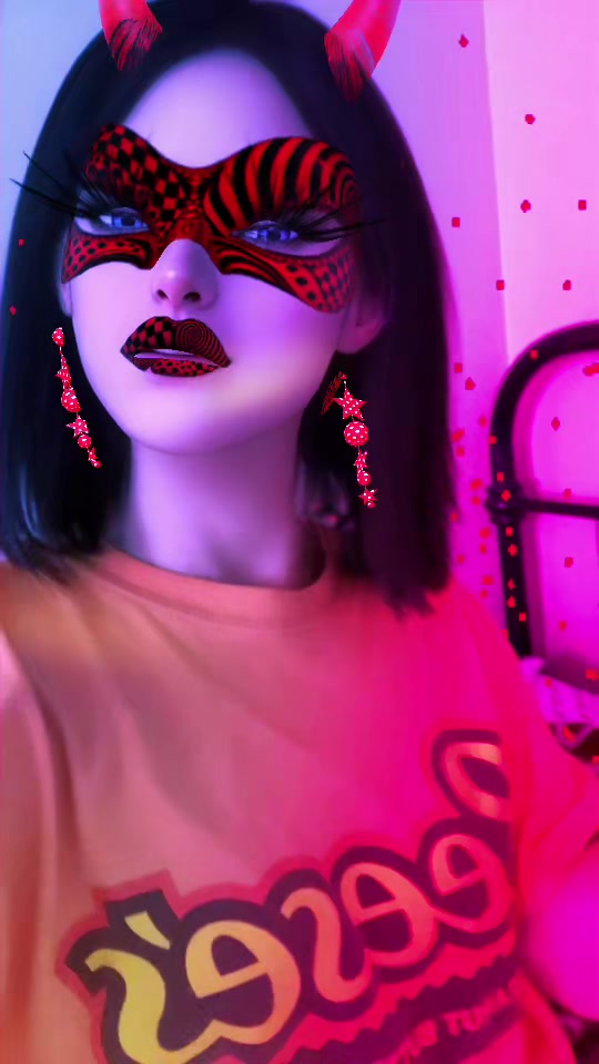@queenoftiktok372