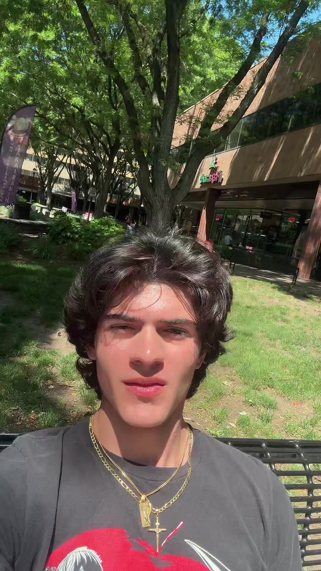 @BuzzBulkz