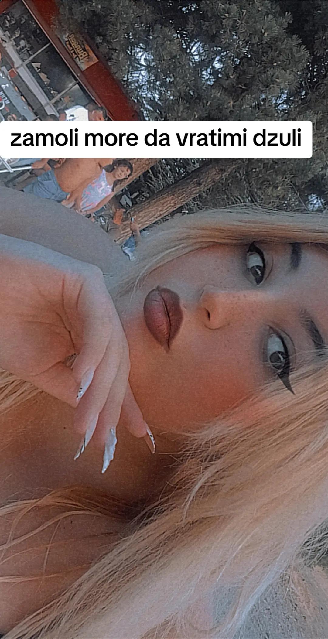 @lara_queen