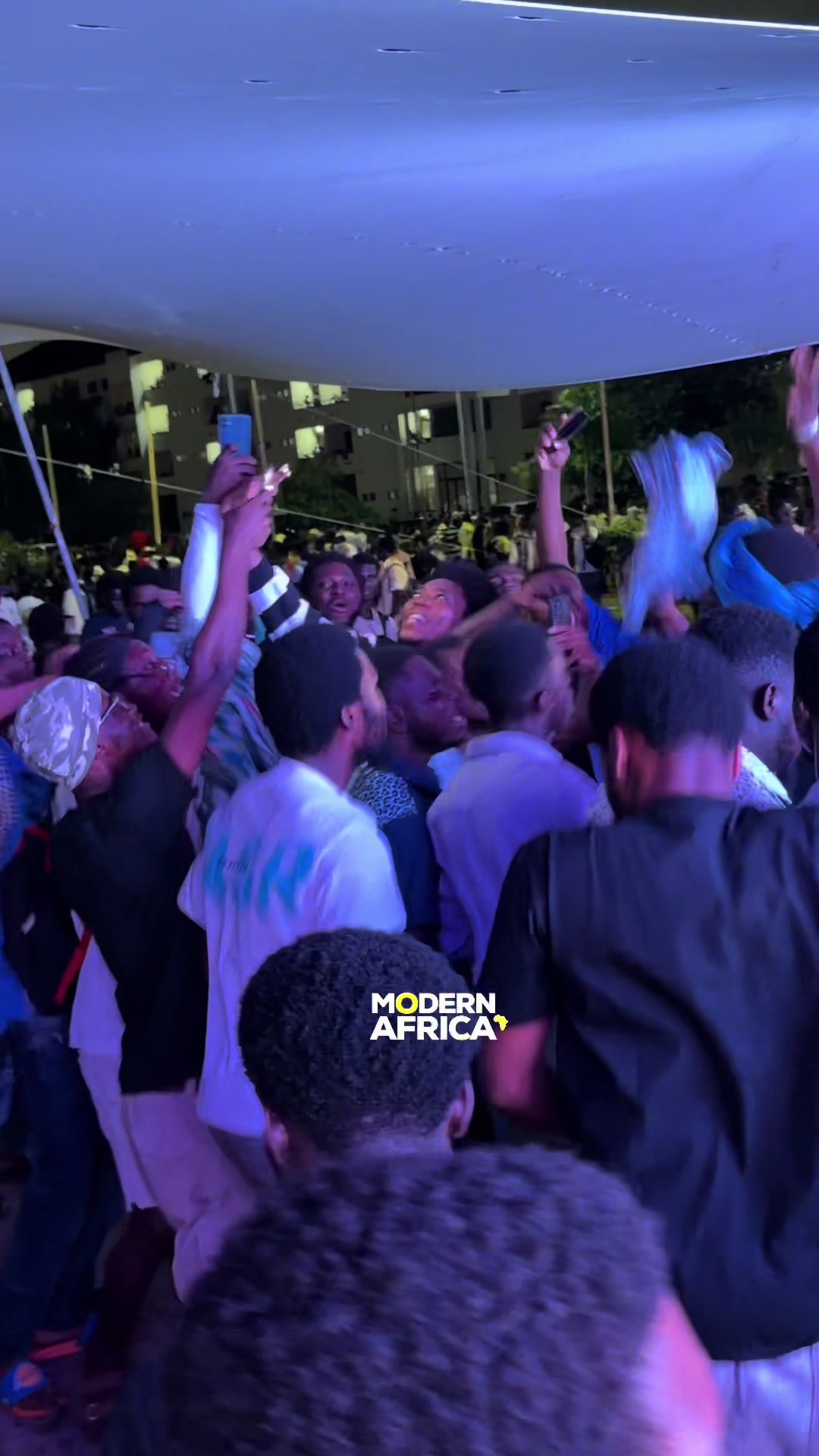 @Modern Africa / Blogger