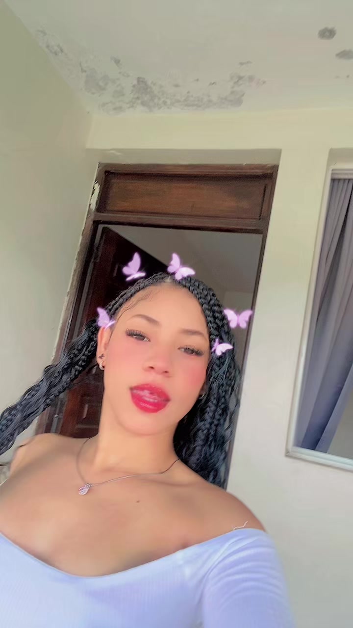 @BARBIE🦇🌈