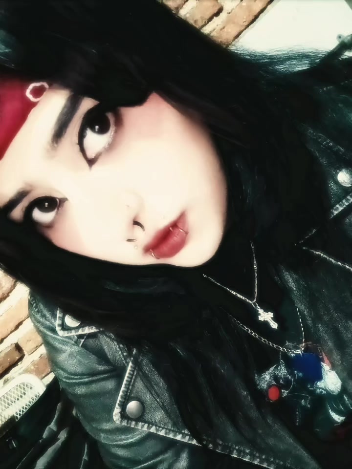 @♡𝑹𝒐𝒙𝒚_𝒉𝑟♡✞︎🦂✞︎