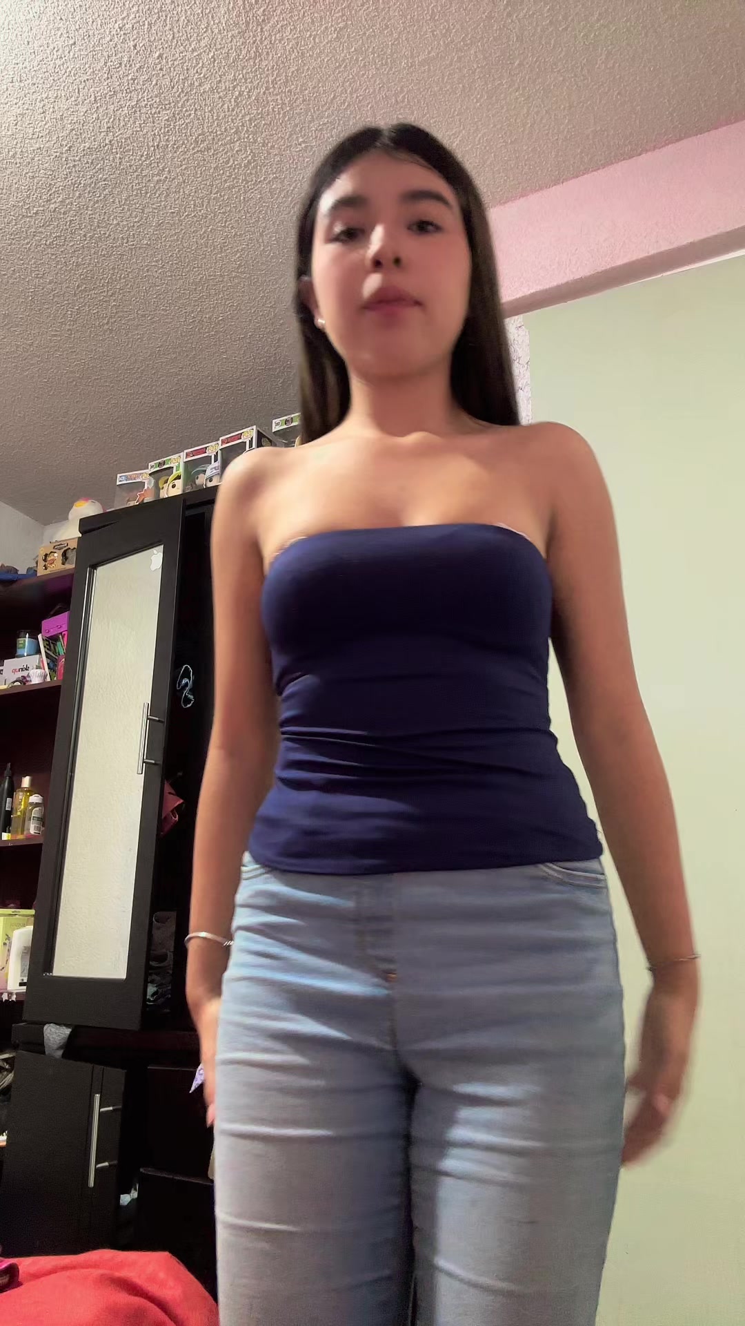 @🧟&zwj;♀️