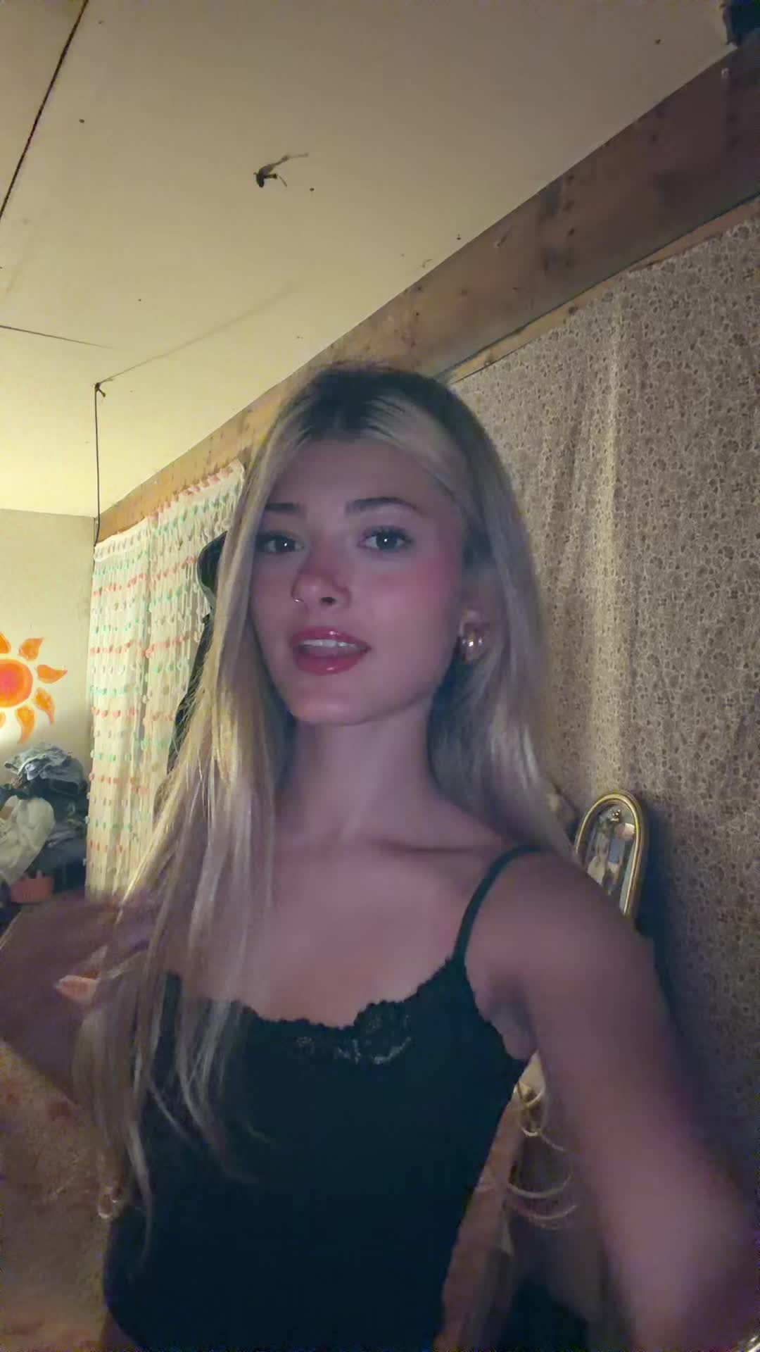 @glitterunicorn🦄🪽