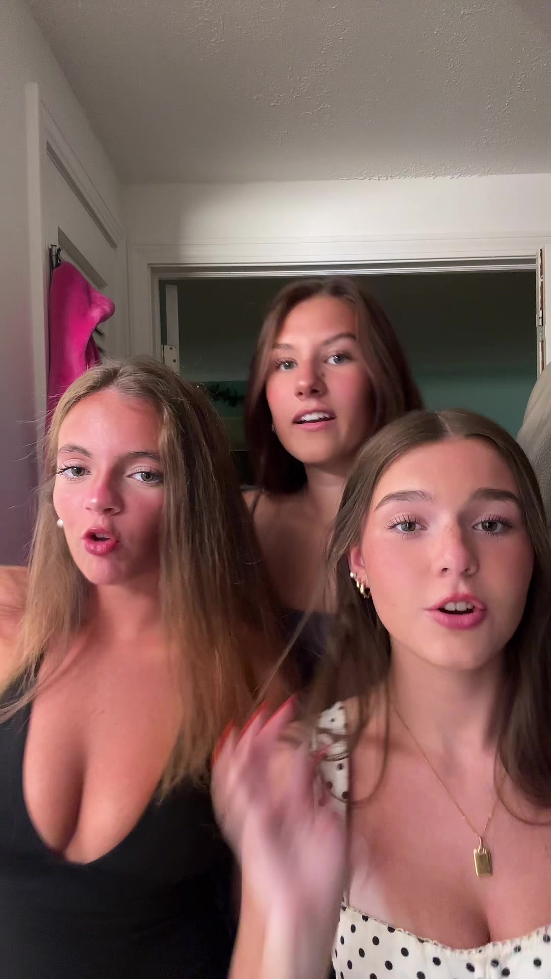 @hi