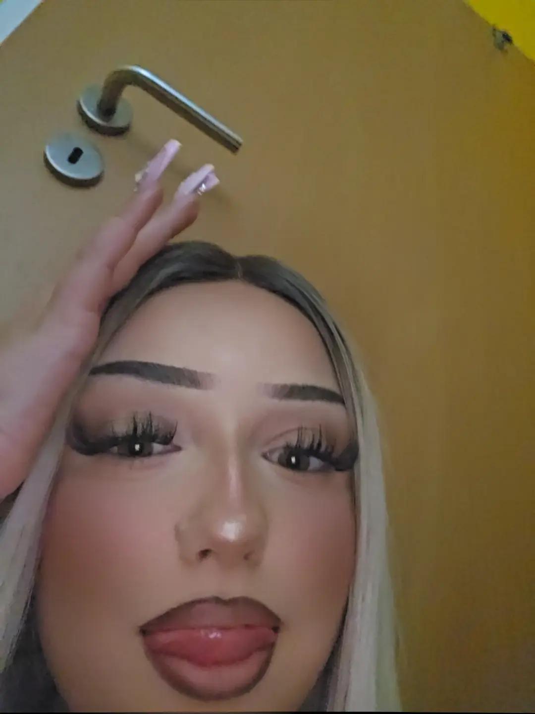 @𝒜𝒹𝒿𝒶𝒶𝒶𝒶🍓