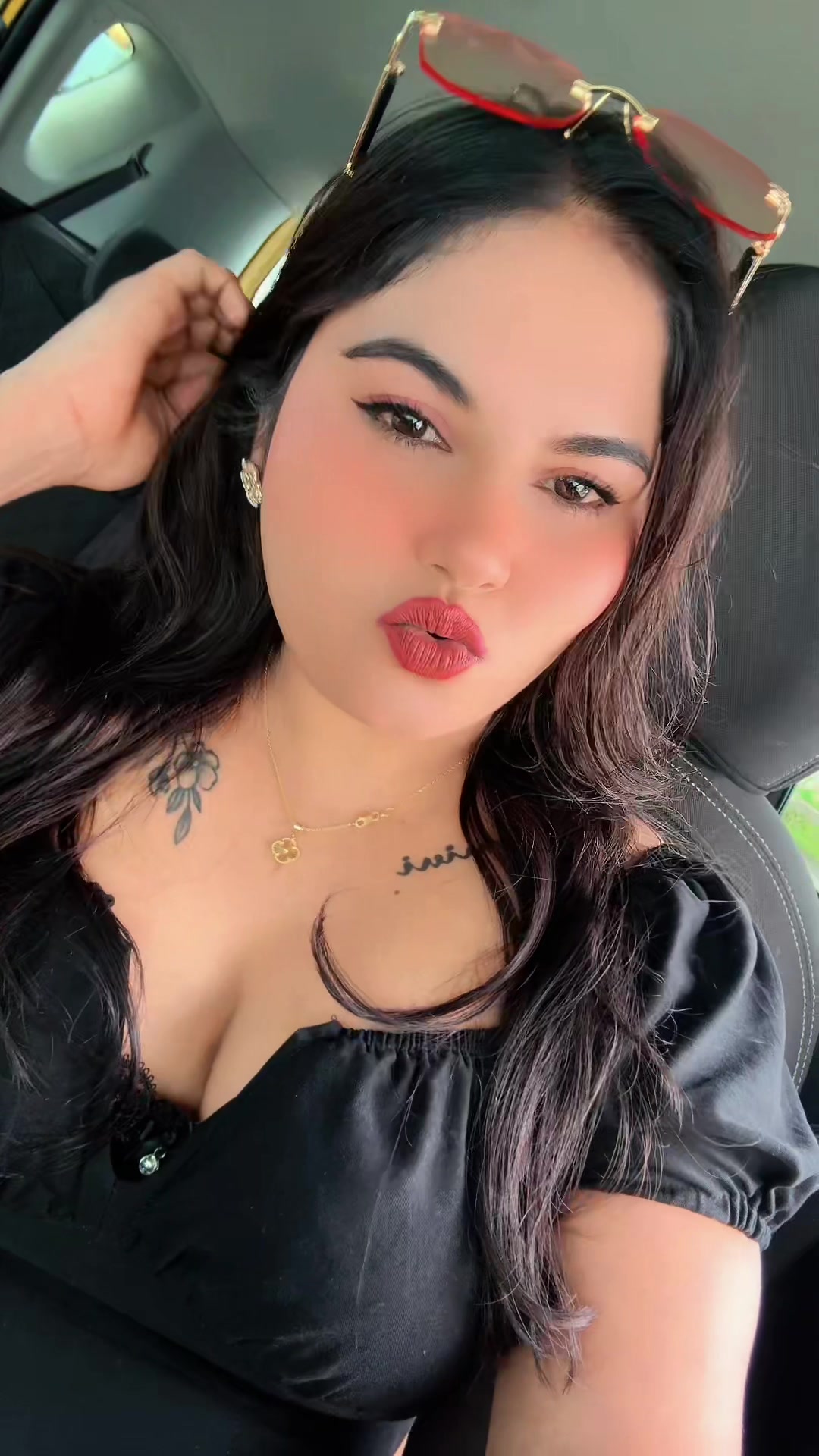 @SEXYNADIA123