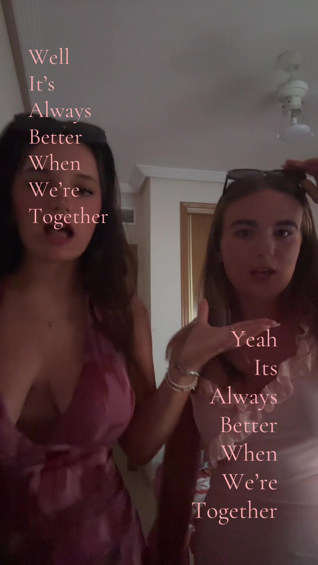 @Ash🤍👩&zwj;❤️&zwj;💋&zwj;👩
