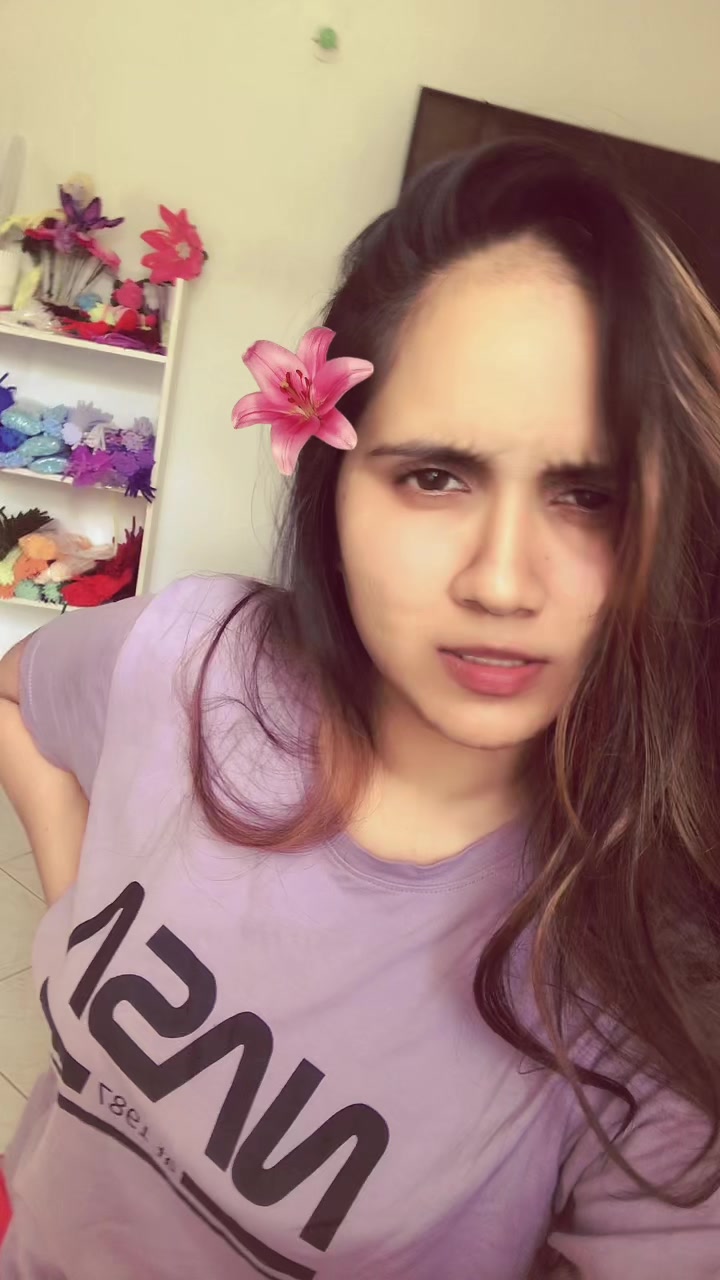@Charu D 🫶🏻✨