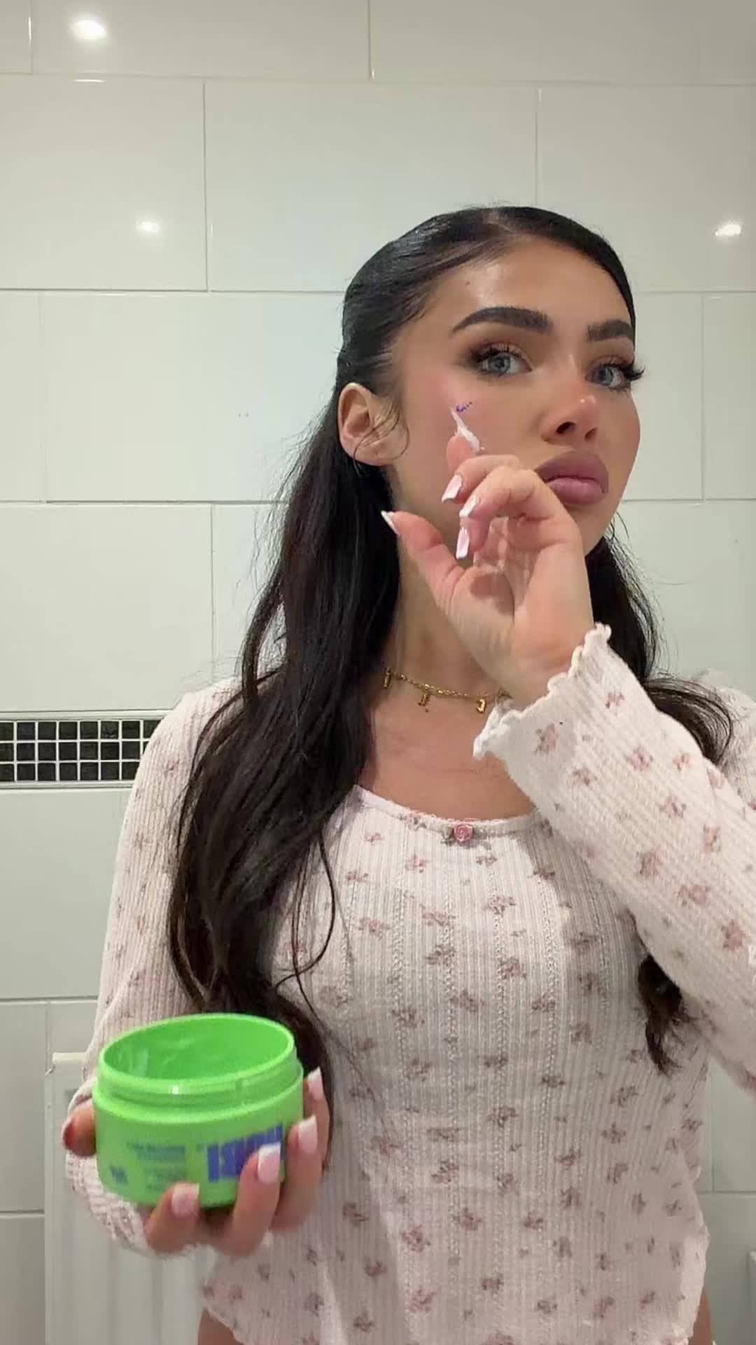 @Chloe Elizabeth