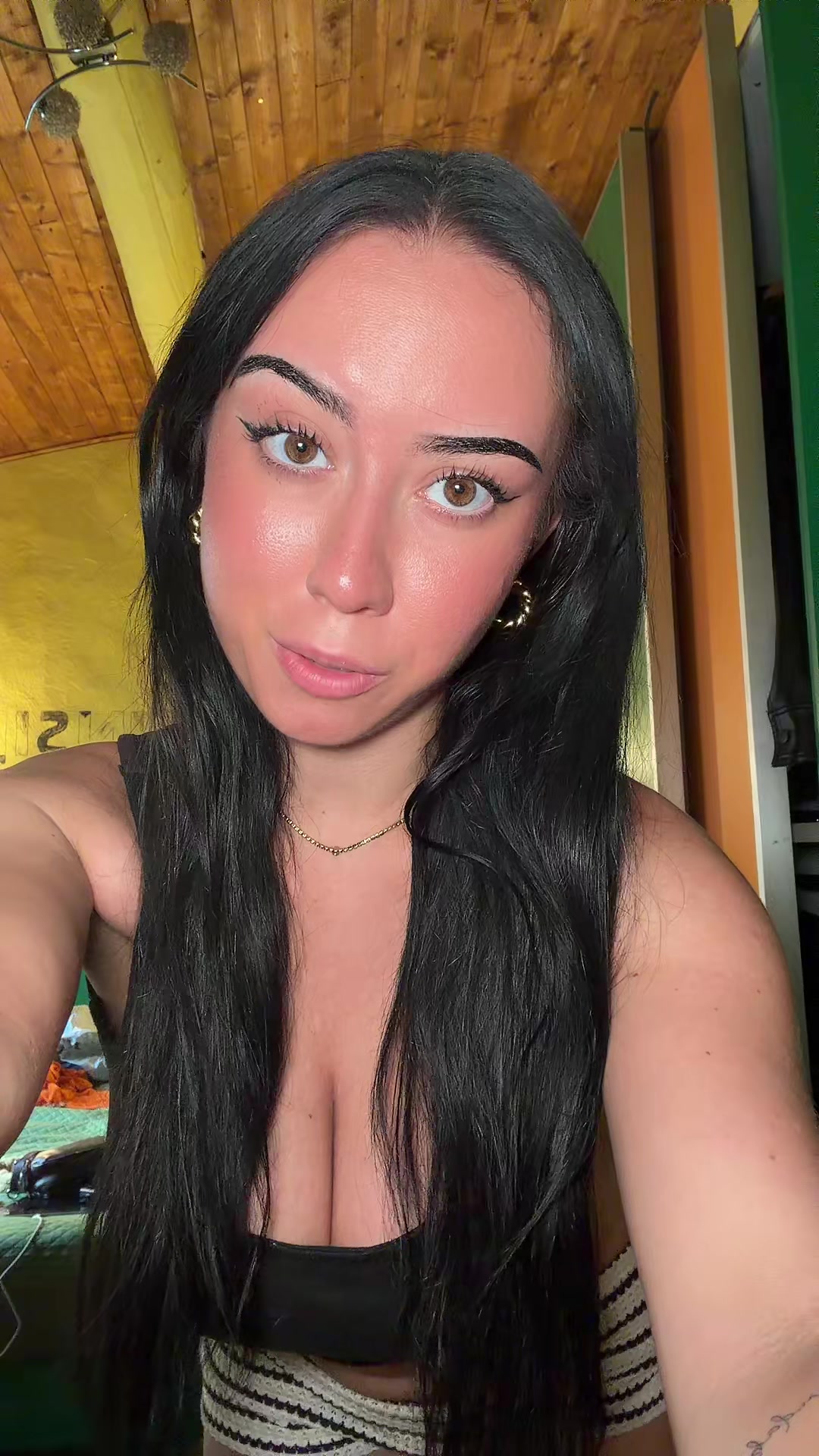 @Ainelyalcontrario