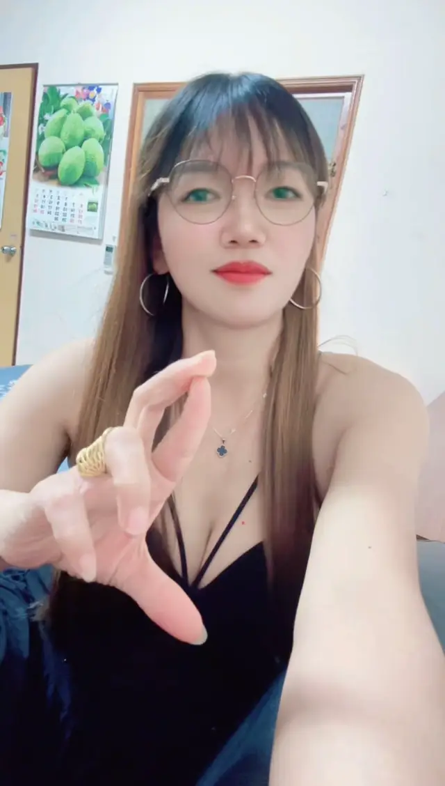 @G&aacute;i Họ B&ugrave;i( 37 in Taiwan )