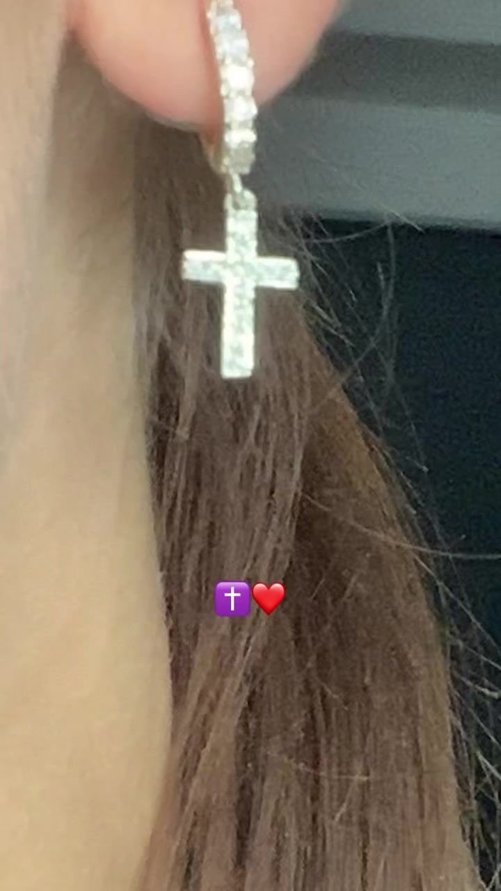 @J🙈