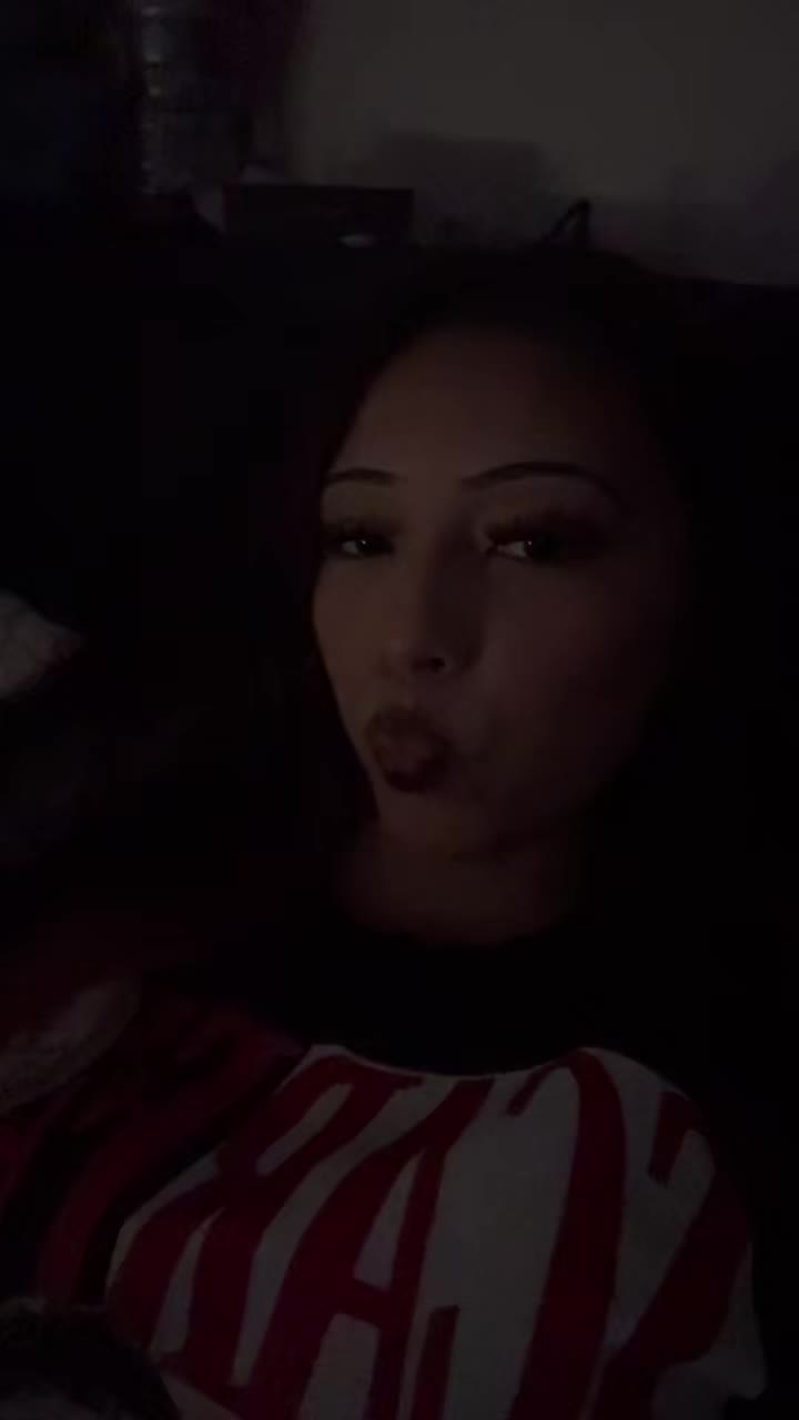 @𝒮𝓁𝒾𝓂𝓇ℯ𝓉𝓉𝒶💚