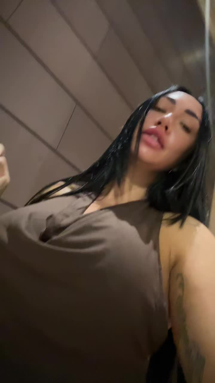 @🦋Nicoleta 🇷🇴