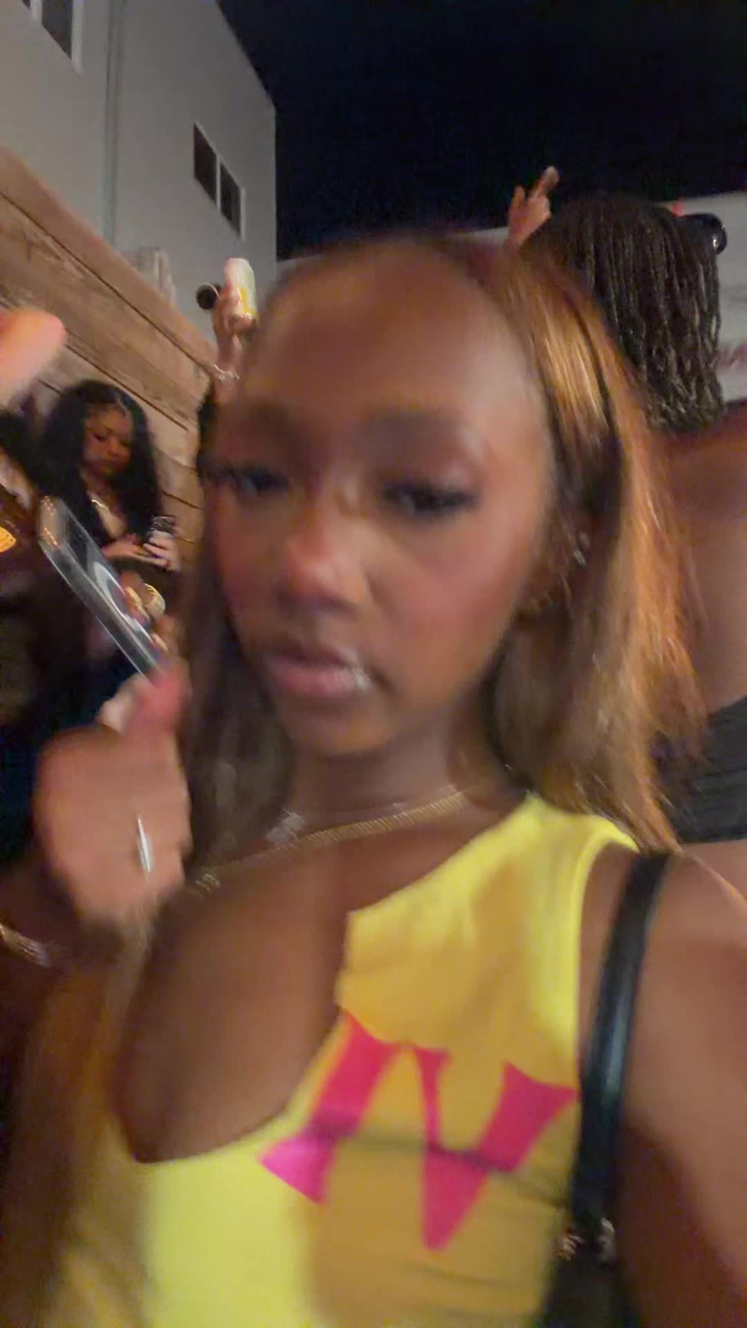 @Raynaa