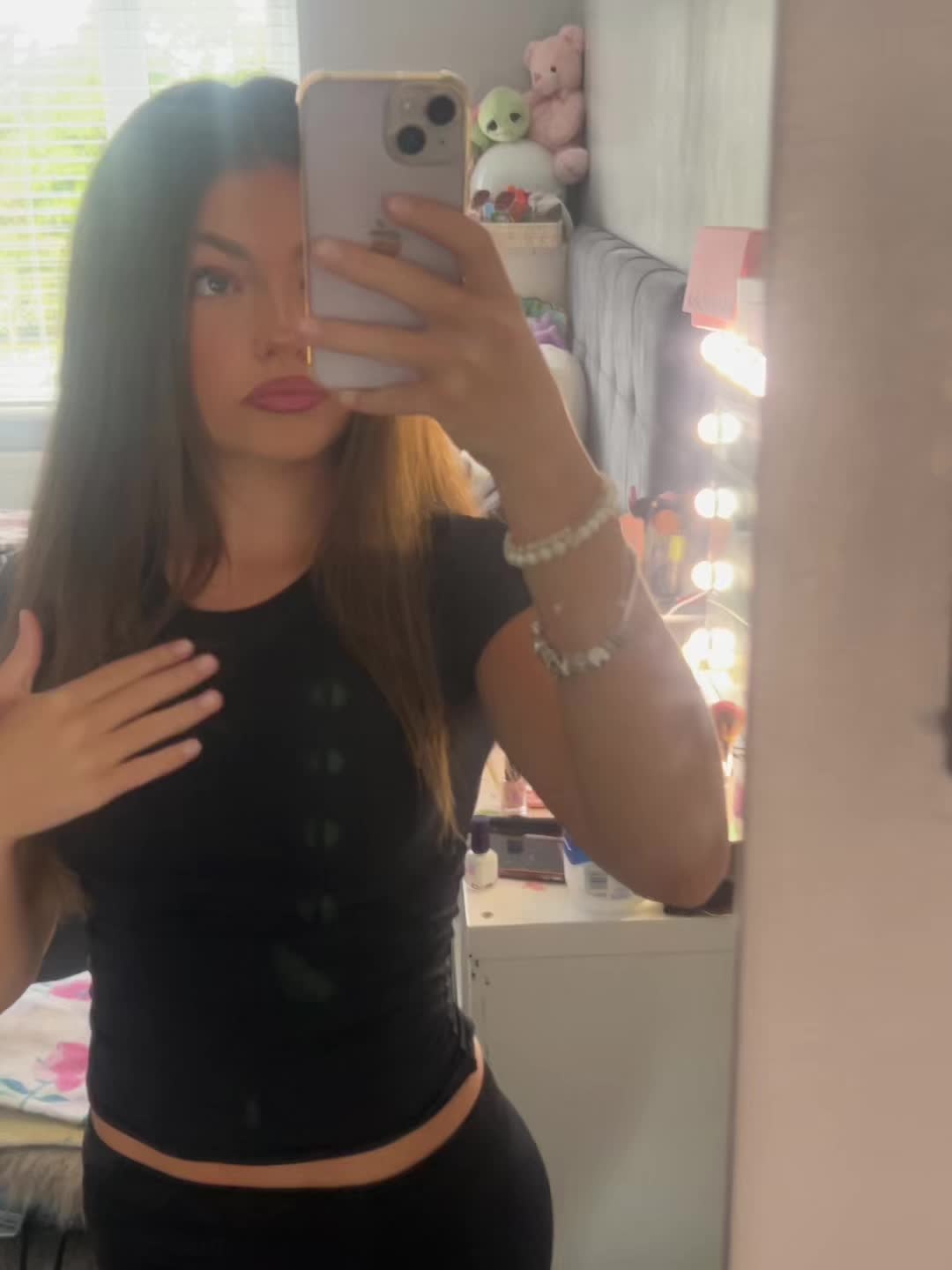 @hollie xxx