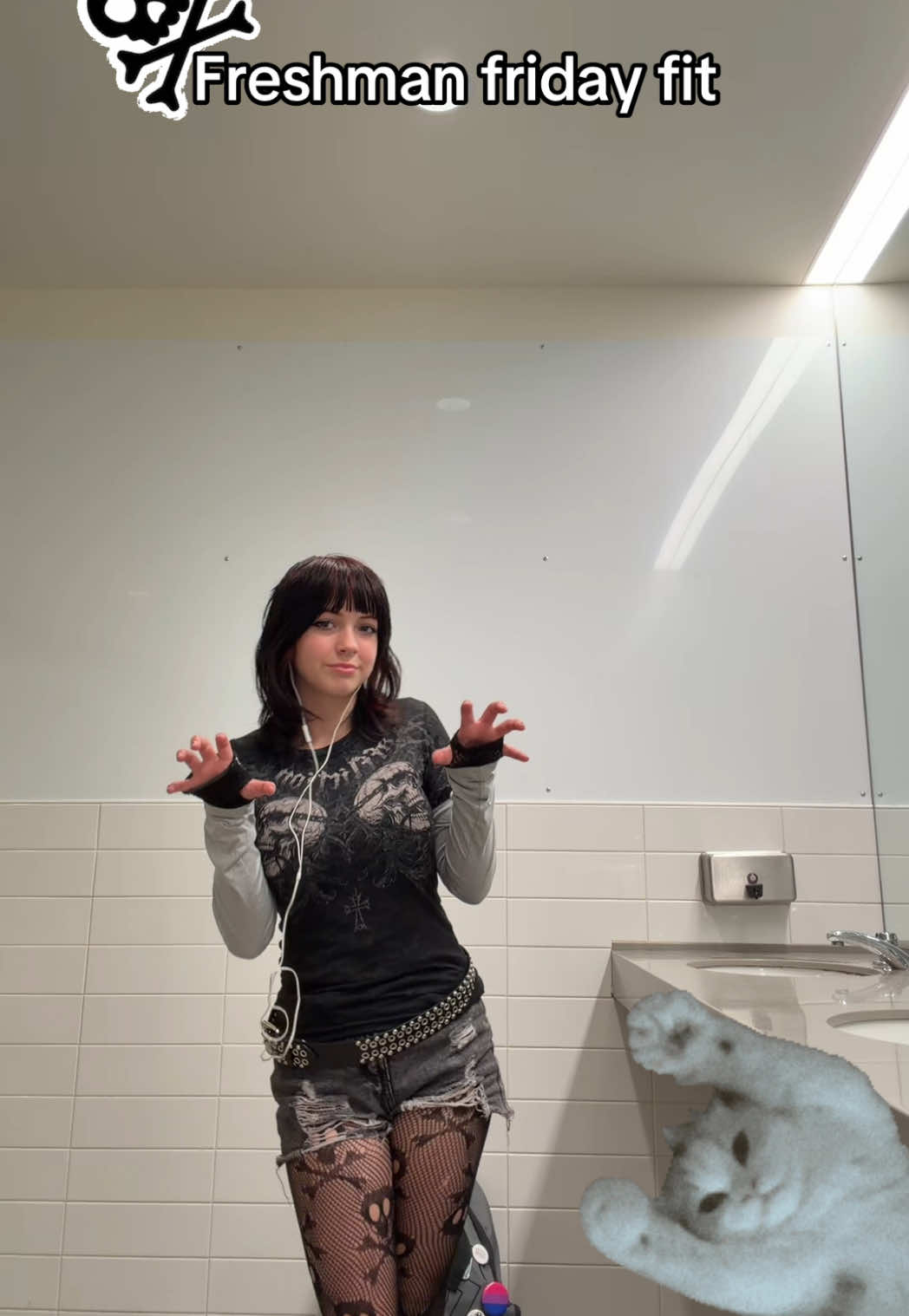 @Cal🧟&zwj;♀️