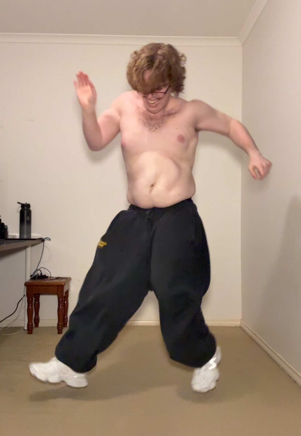 @Maakwithak