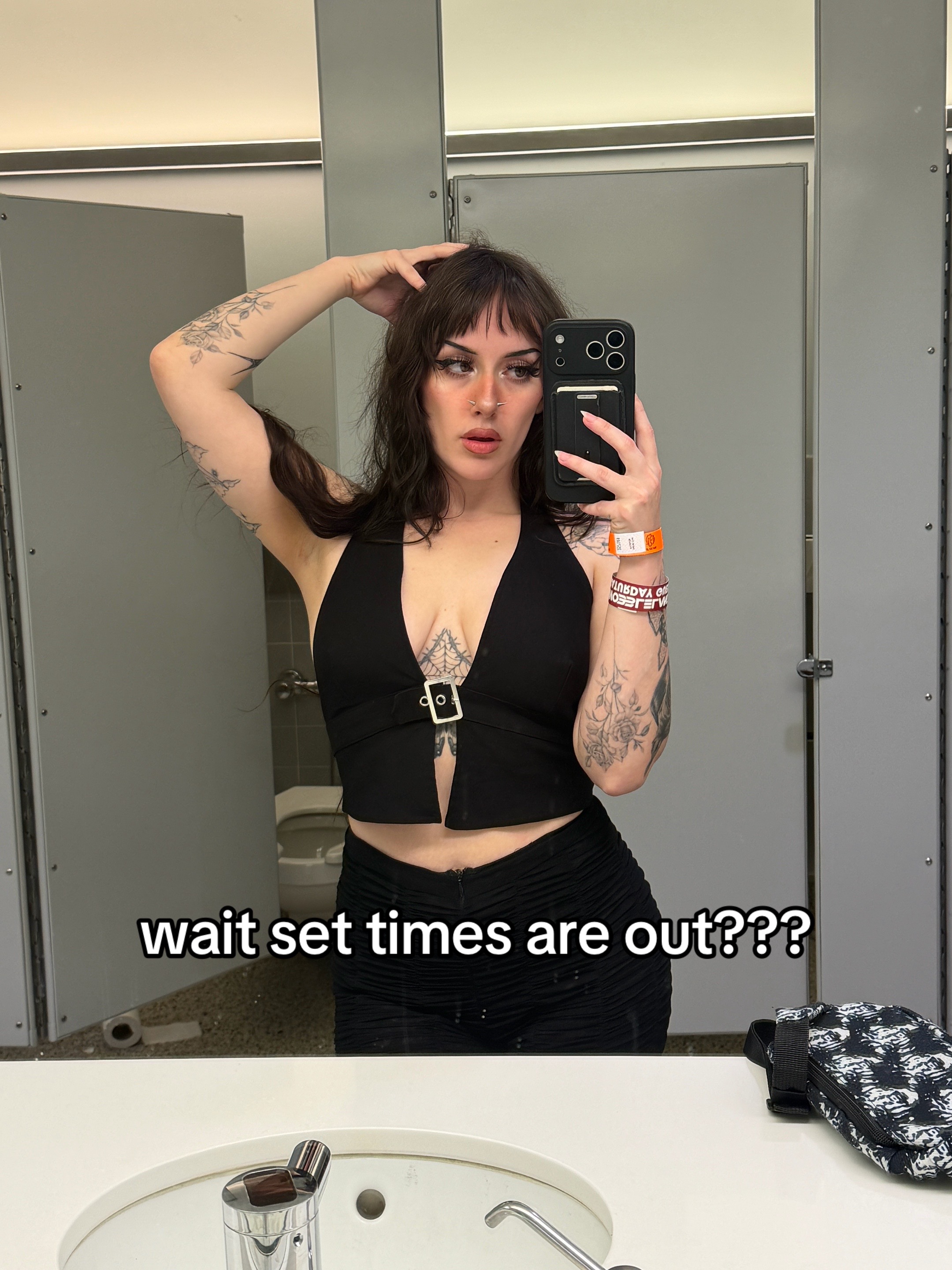 @2DY4
