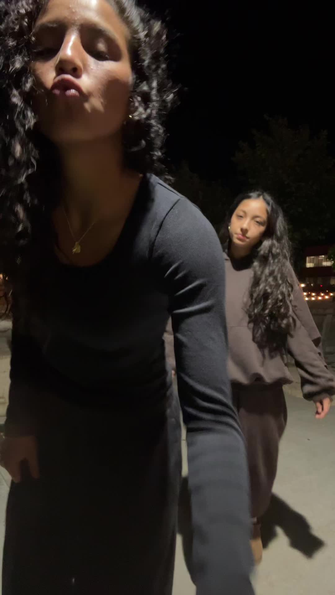 @Esmeralda