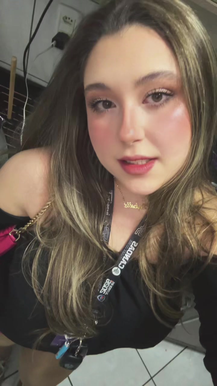 @Rafaella