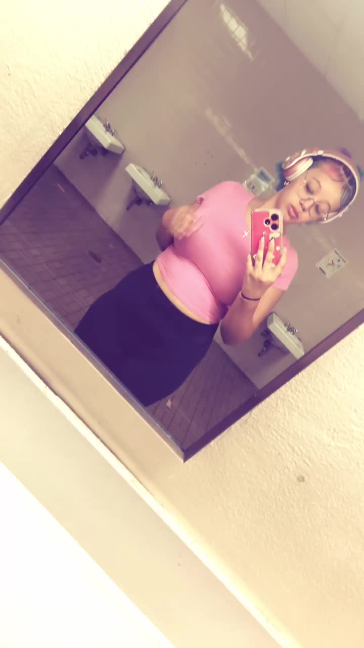 @yo.fav.kayla