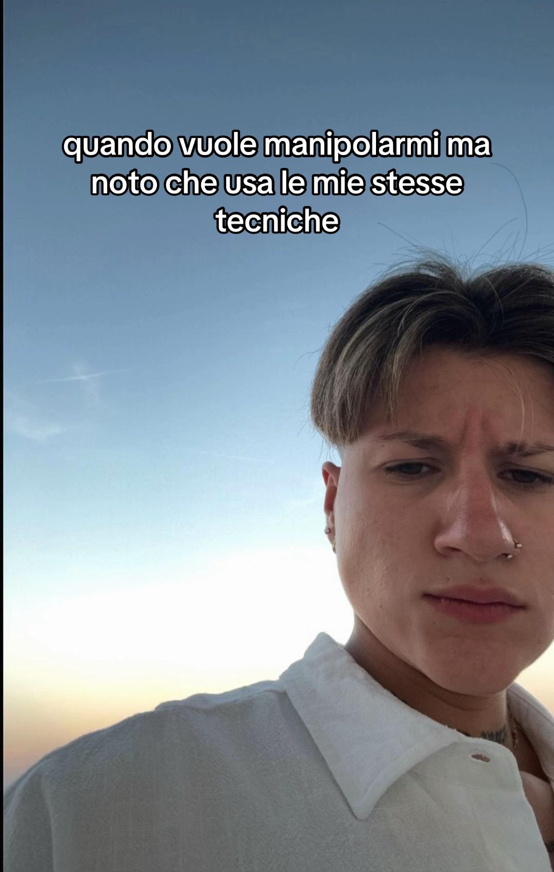 @No&egrave;