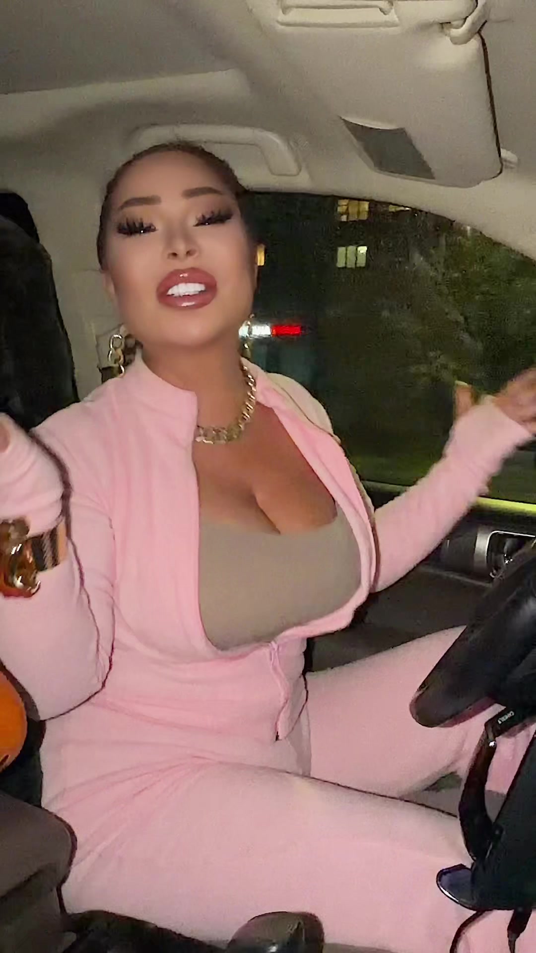 @𝑶𝑲𝑺𝑰