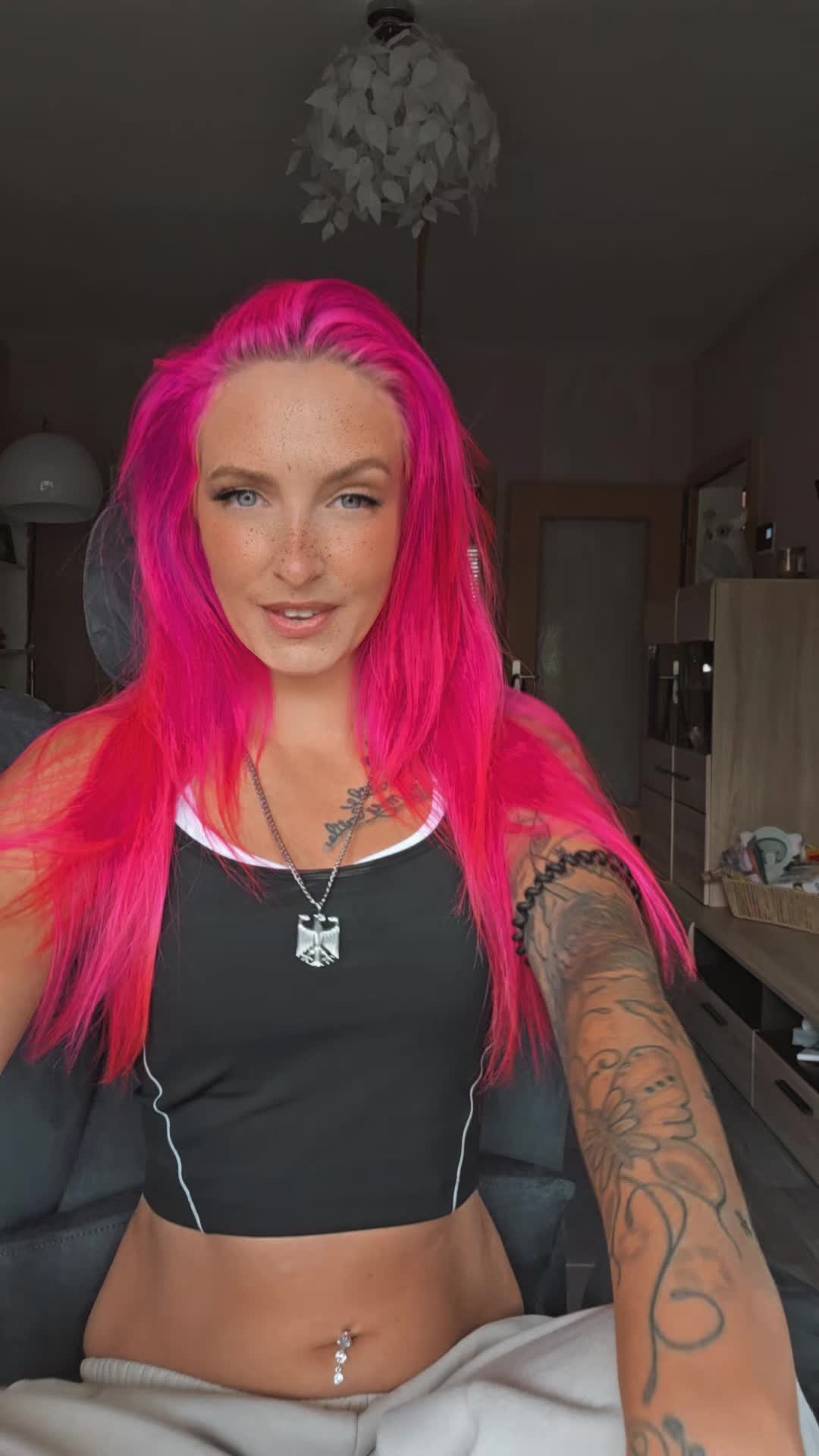 @Crash-Pink-original🇩🇪🦅😈