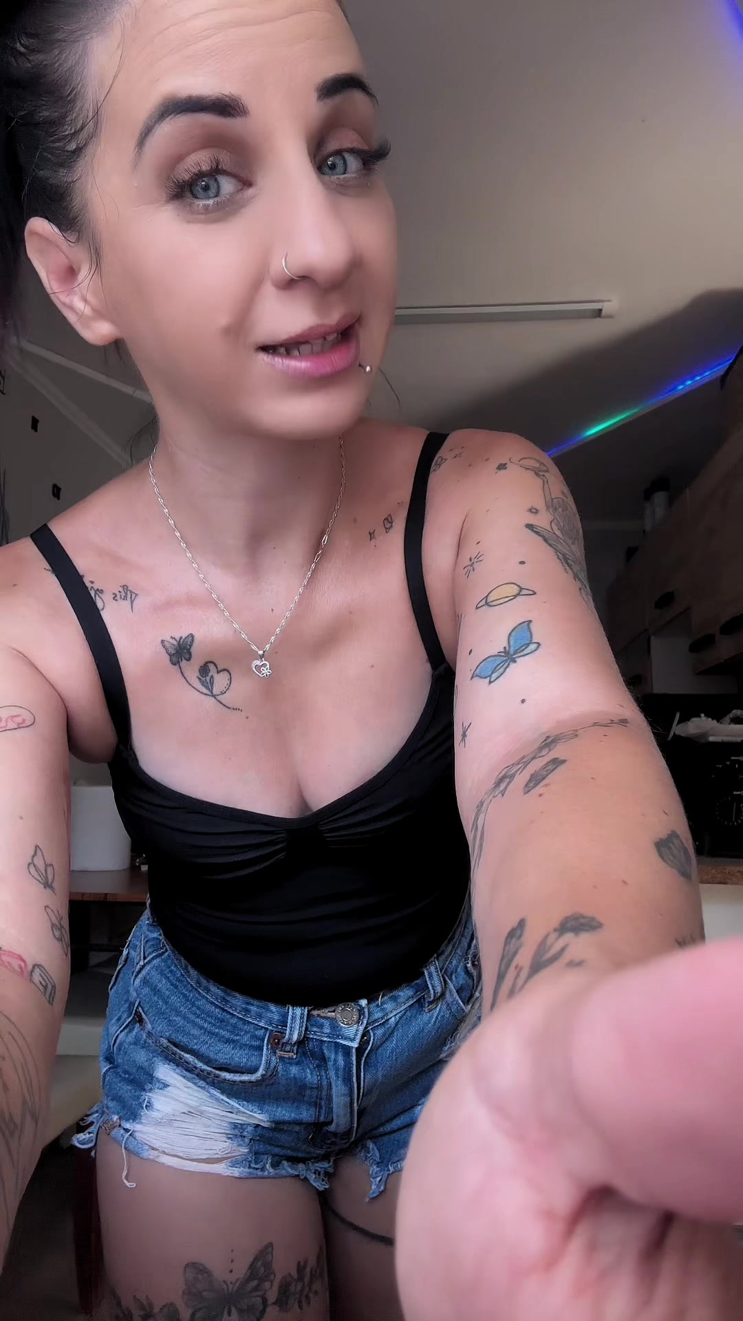 @Alexandra Farkas