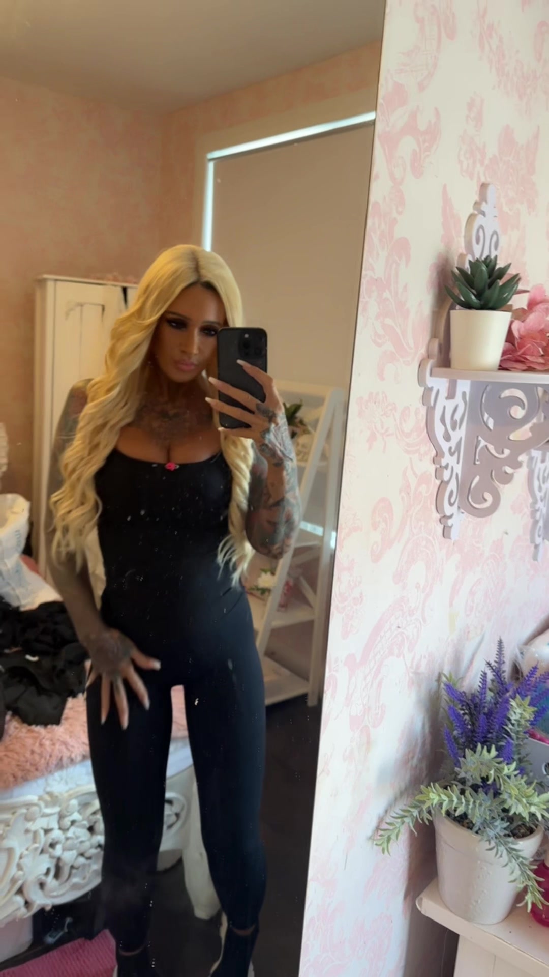 @Blondie