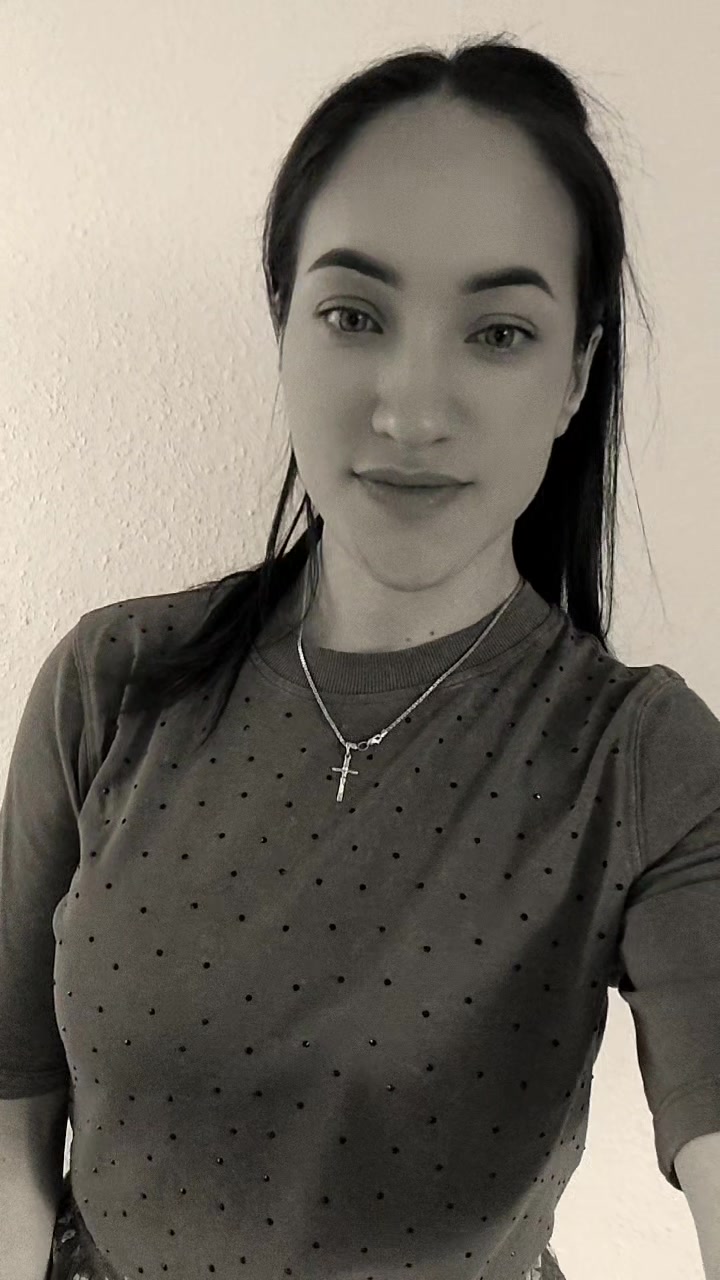 @elena